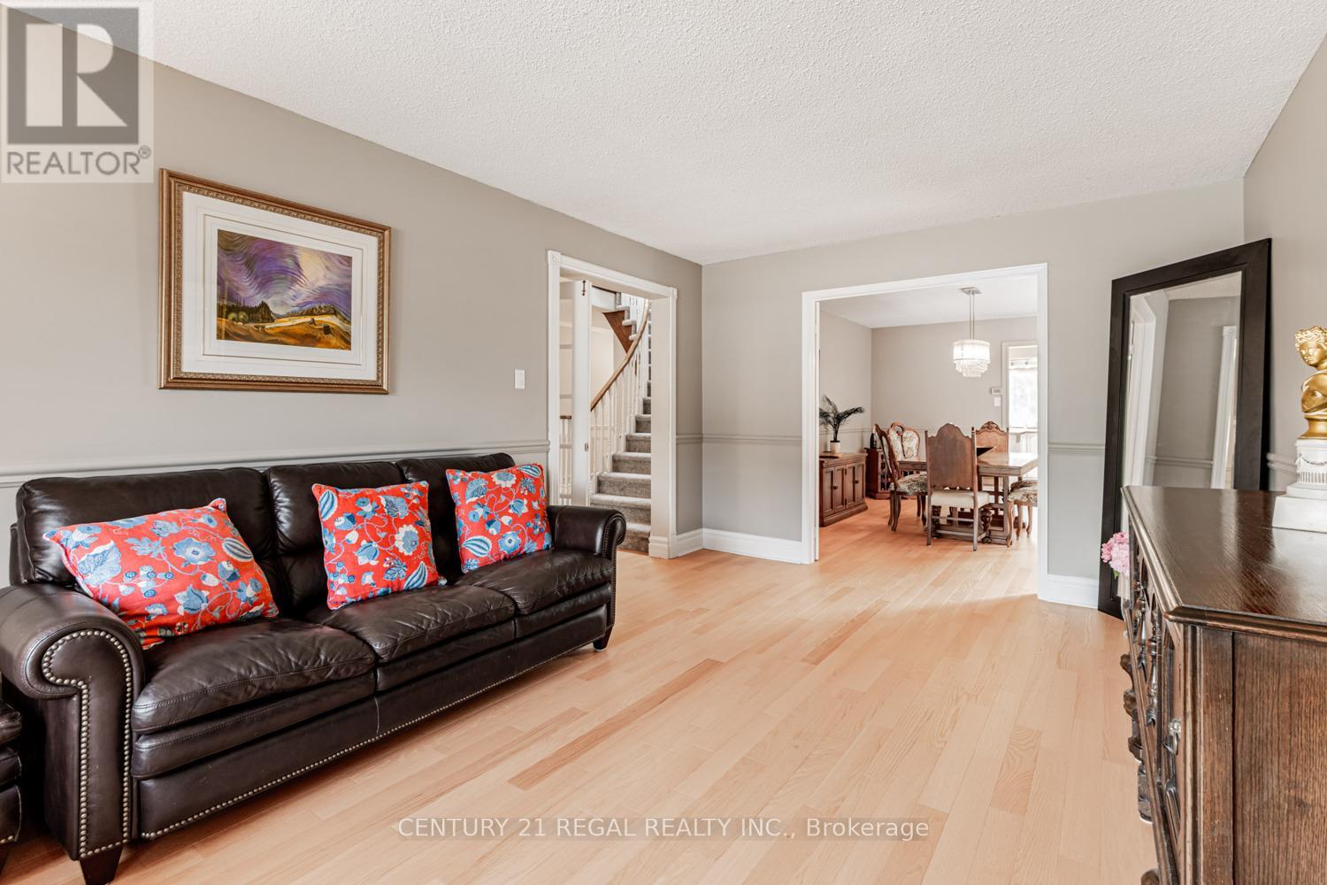 42 Milner Crescent, Ajax, Ontario  L1S 4X4 - Photo 7 - E12410235