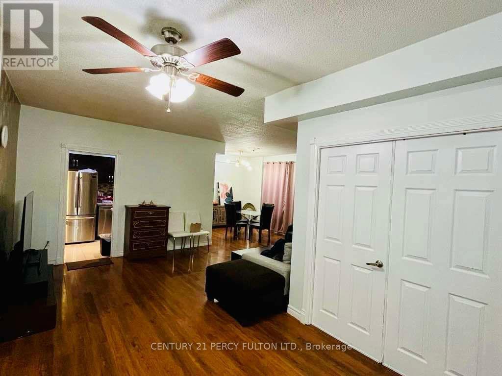 1712 - 301 Prudential Drive, Toronto, Ontario  M1P 4V3 - Photo 4 - E12696830