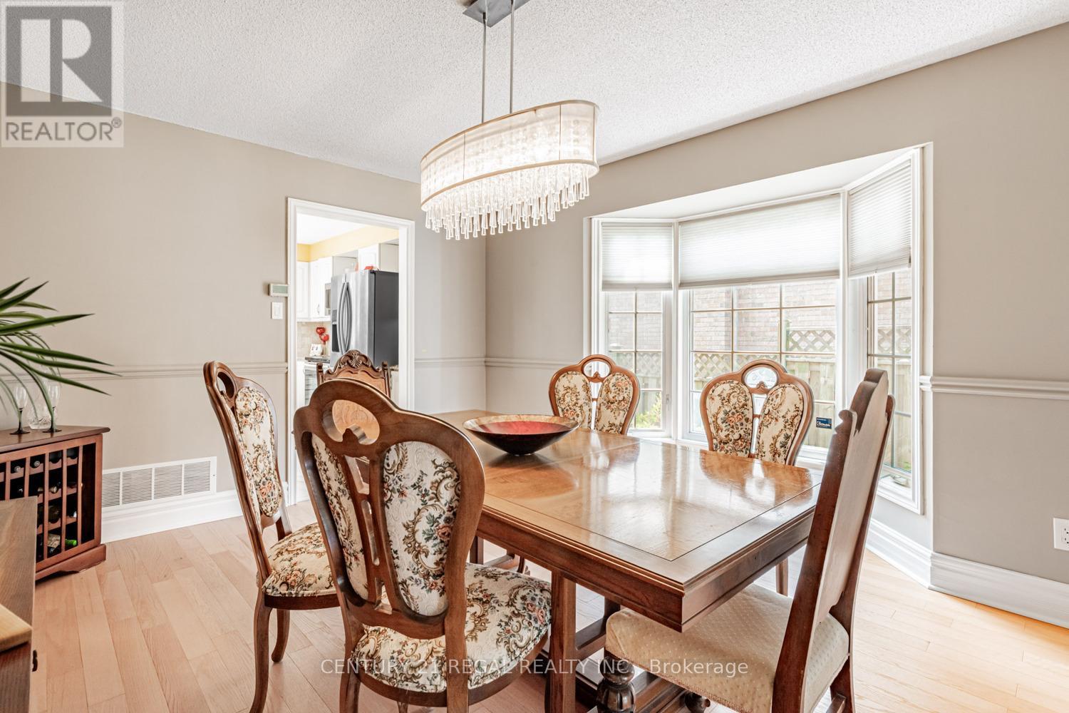 42 Milner Crescent, Ajax, Ontario  L1S 4X4 - Photo 8 - E12410235