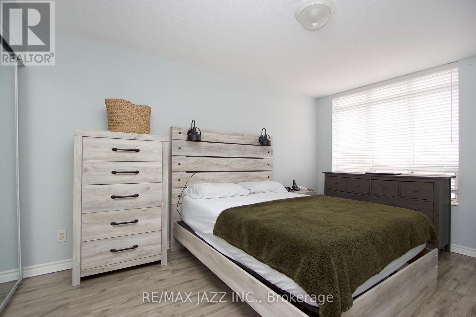 208 - 8 Mondeo Drive, Toronto, Ontario  M1P 5C7 - Photo 14 - E12889010