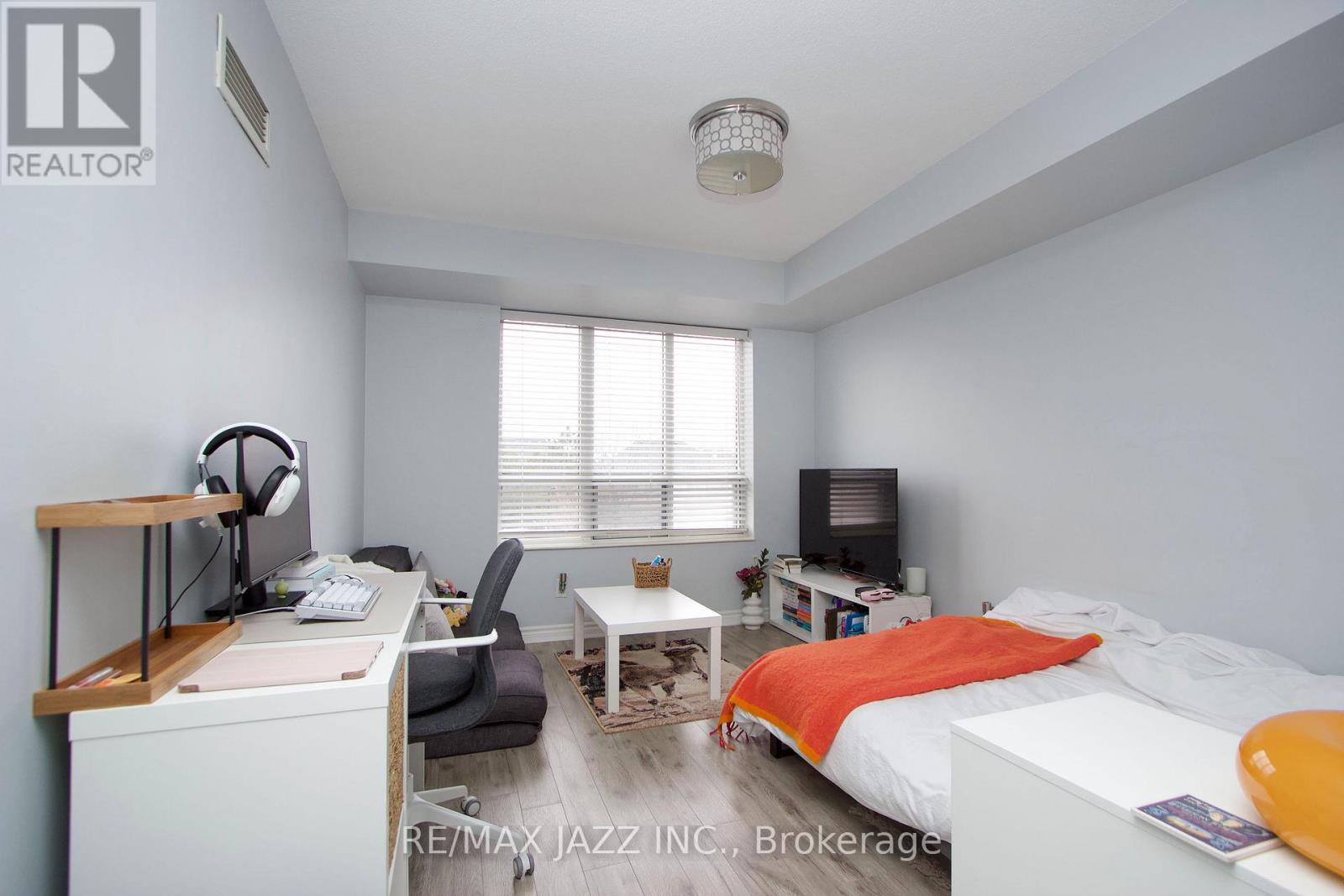 208 - 8 Mondeo Drive, Toronto, Ontario  M1P 5C7 - Photo 16 - E12889010