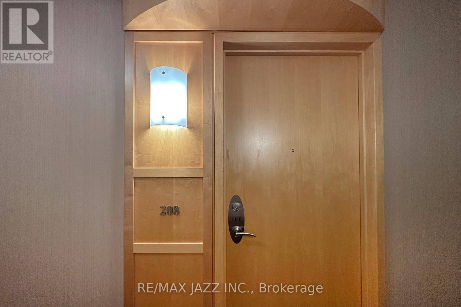 208 - 8 Mondeo Drive, Toronto, Ontario  M1P 5C7 - Photo 5 - E12889010