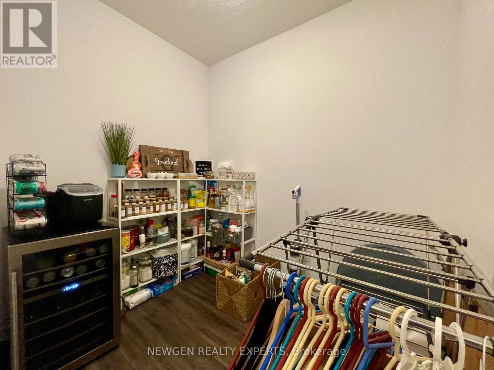 220 - 460 Dundas Street E, Hamilton (Waterdown), Ontario  L8B 2A5 - Photo 19 - X12888852