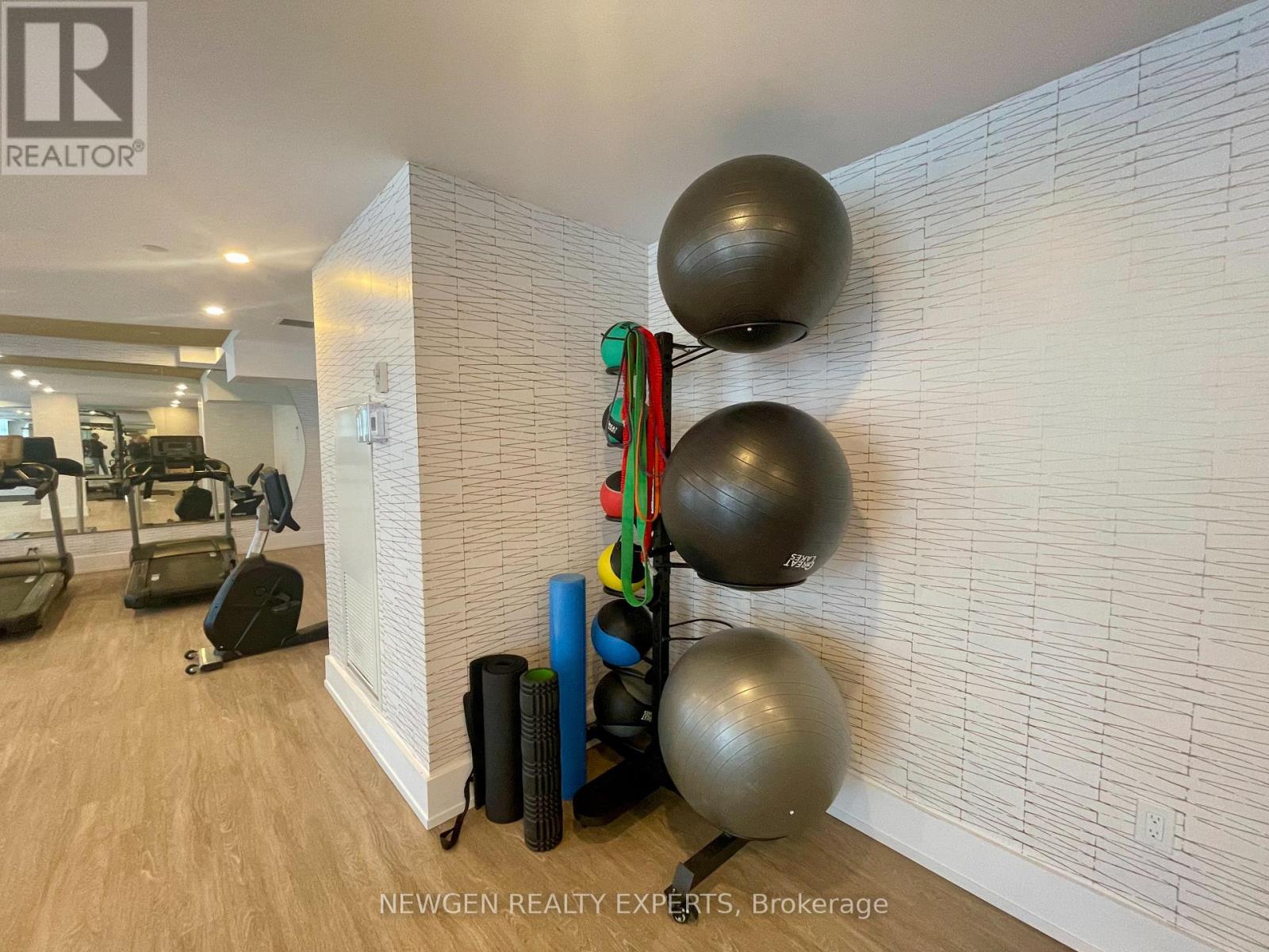 220 - 460 Dundas Street E, Hamilton (Waterdown), Ontario  L8B 2A5 - Photo 31 - X12888852