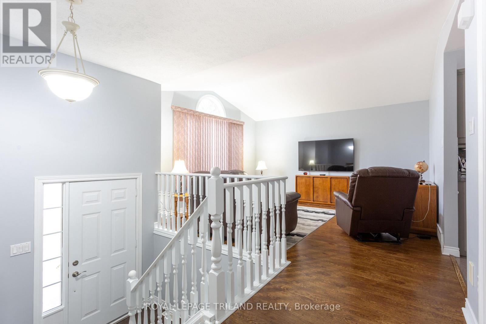 30 James Turvey Place Nw, Central Elgin, Ontario  N5P 4K7 - Photo 5 - X12888952