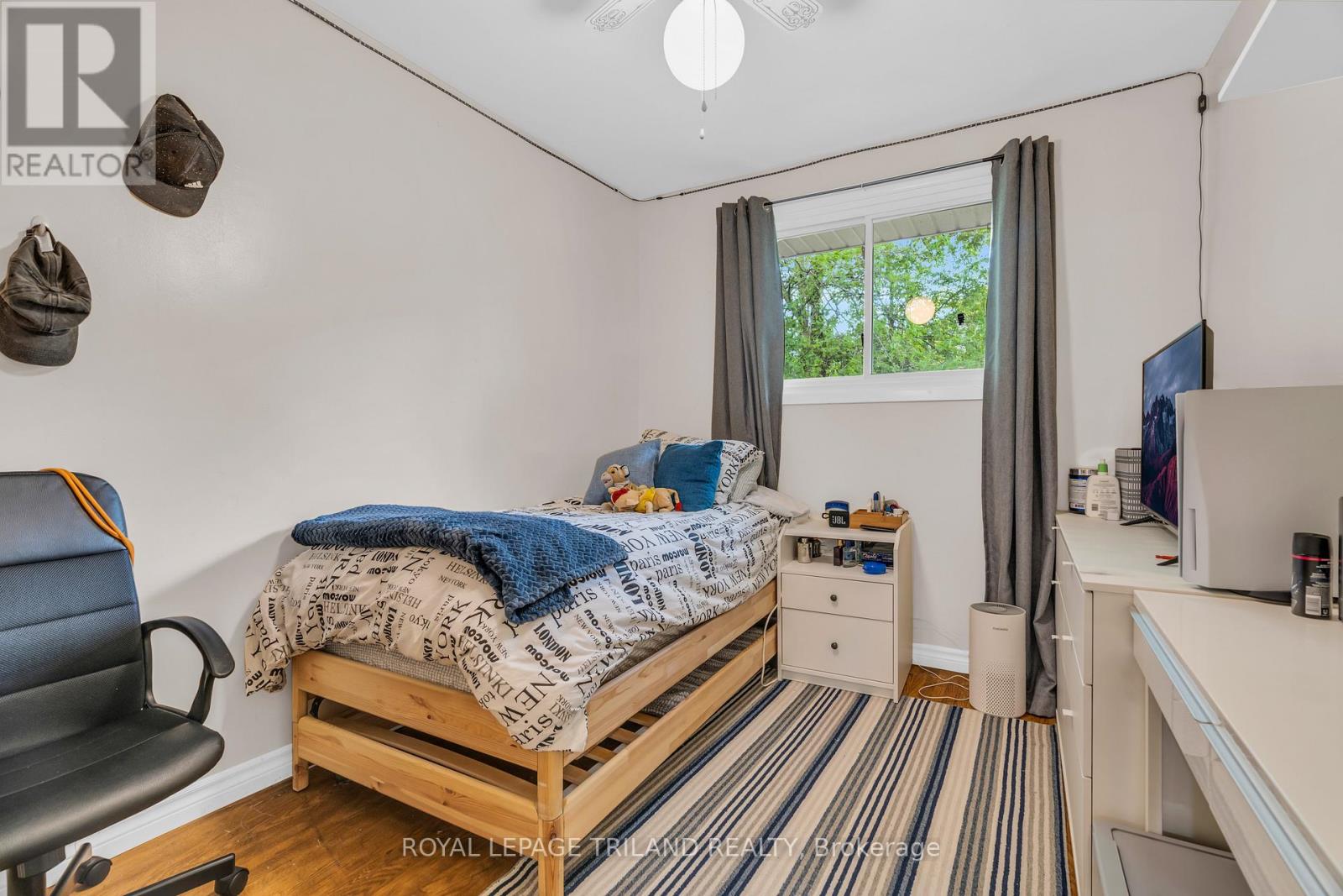 A - 195b Cedarvale Crescent, Waterloo, Ontario  N2L 4T3 - Photo 9 - X12889062