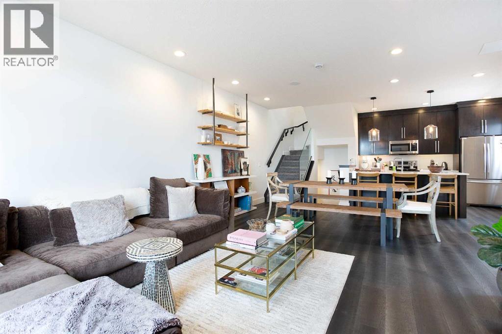 2, 2816 34 Street SW, Calgary, Alberta