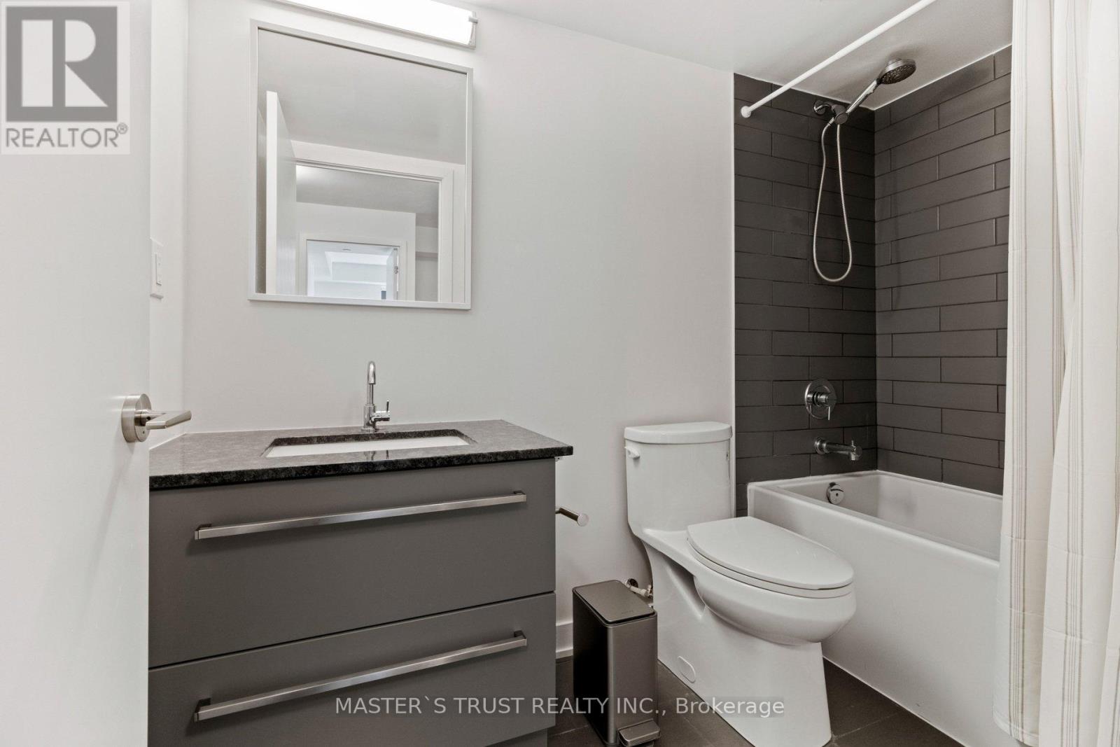 Th109 - 160 Flemington Road E, Toronto, Ontario  M6A 0A9 - Photo 16 - W12885324