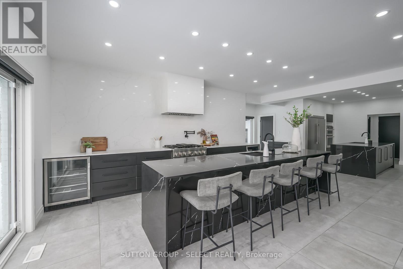 288 Windermere Court W, London North, Ontario  N6G 4J5 - Photo 8 - X12758008