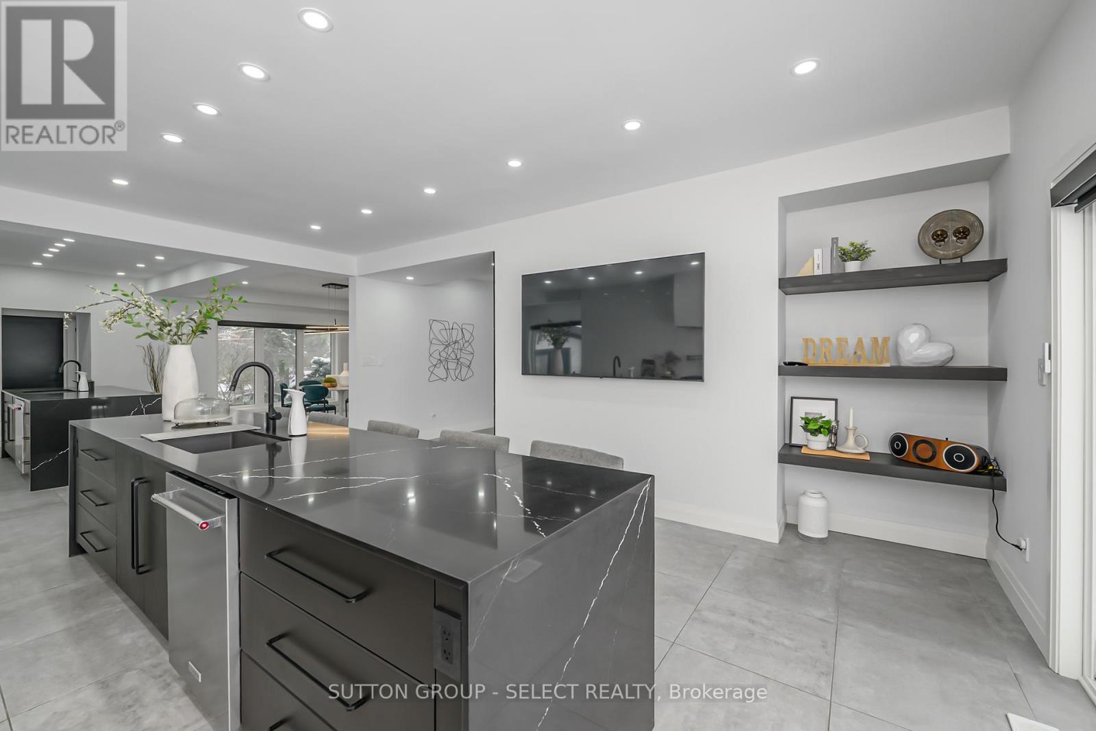 288 Windermere Court W, London North, Ontario  N6G 4J5 - Photo 9 - X12758008