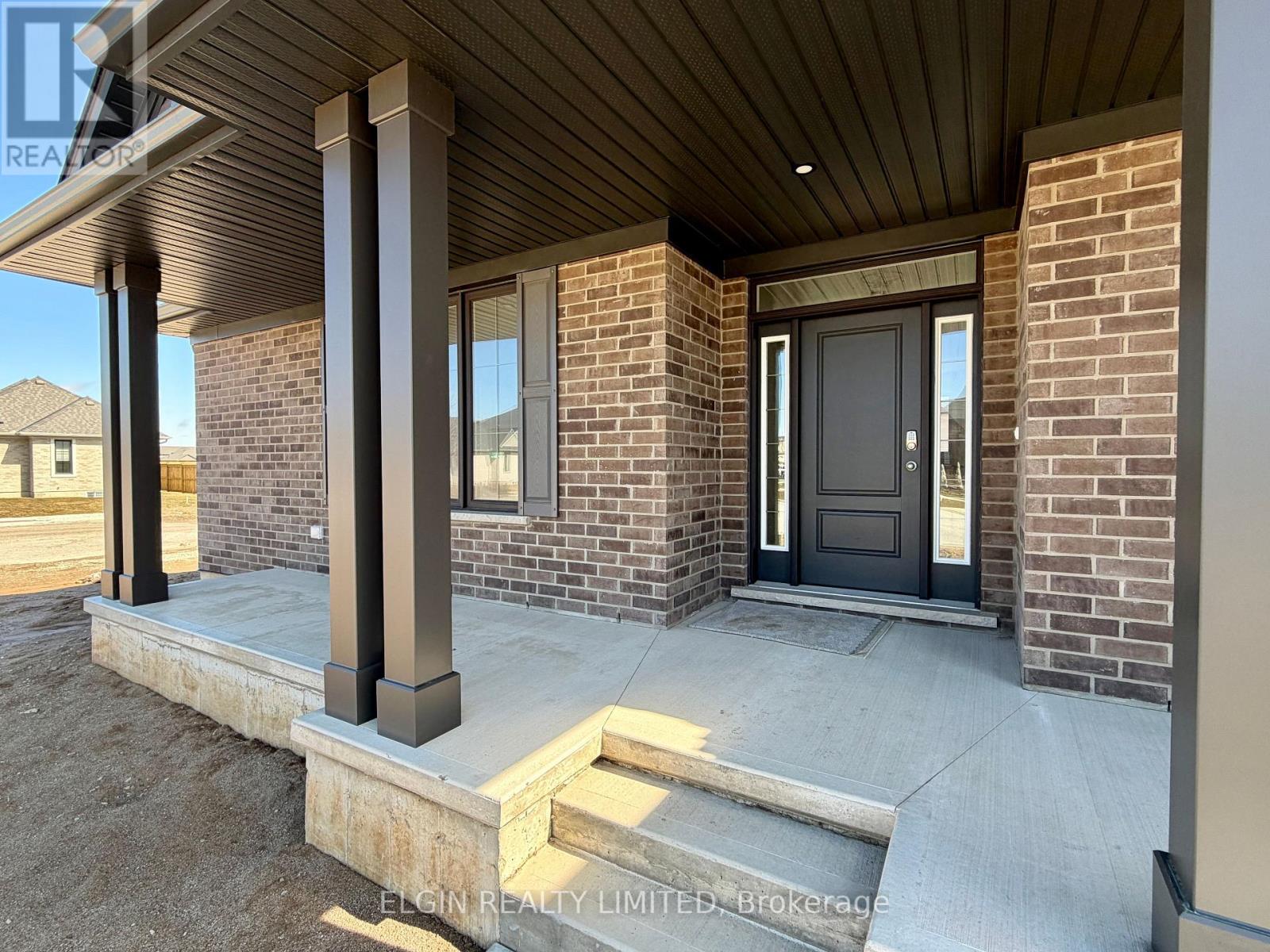 253 Renaissance Drive, St. Thomas, Ontario  N5R 0P9 - Photo 3 - X12766914