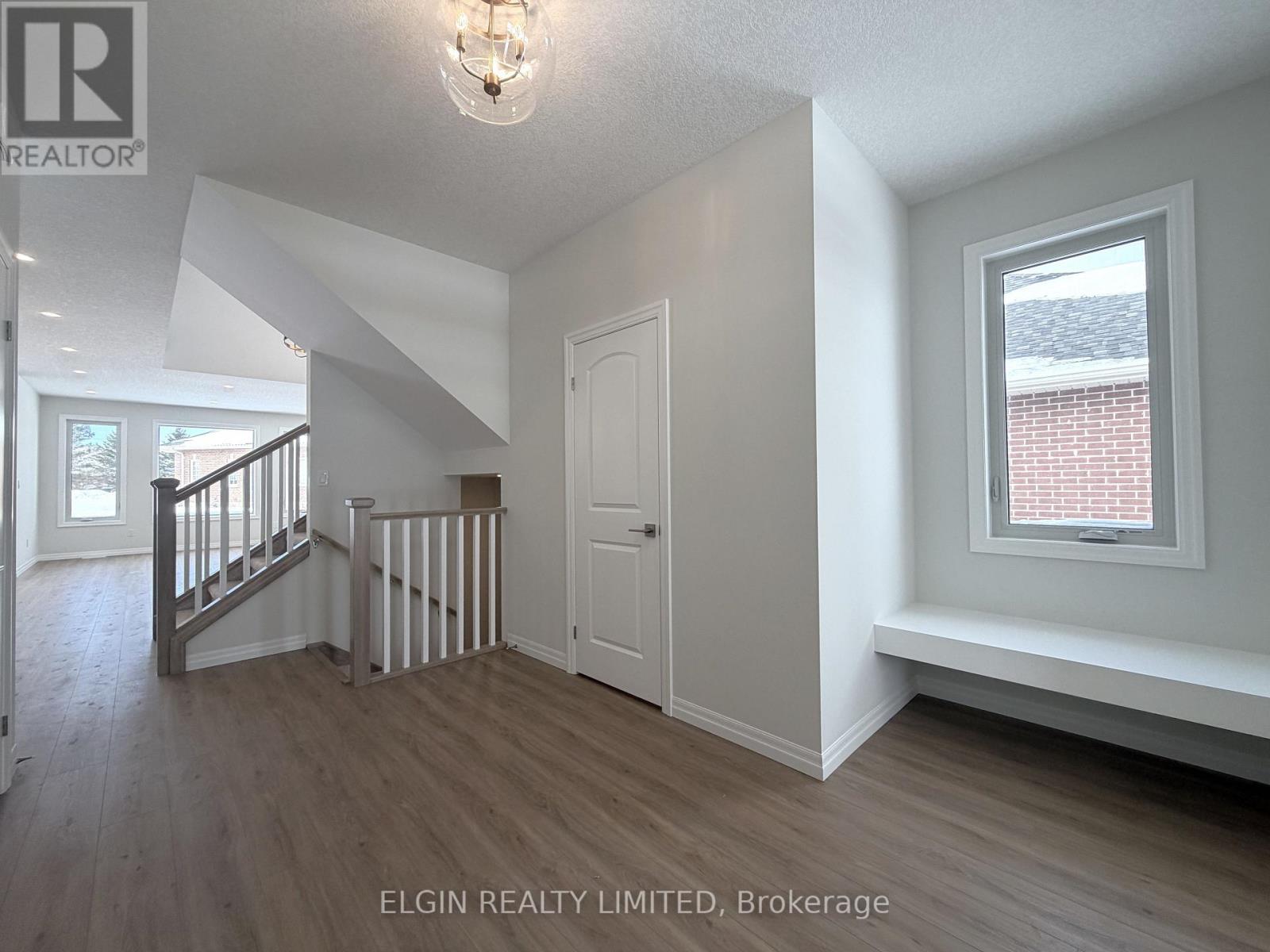 Photo 5 of 37 for 258 Renaissance Drive