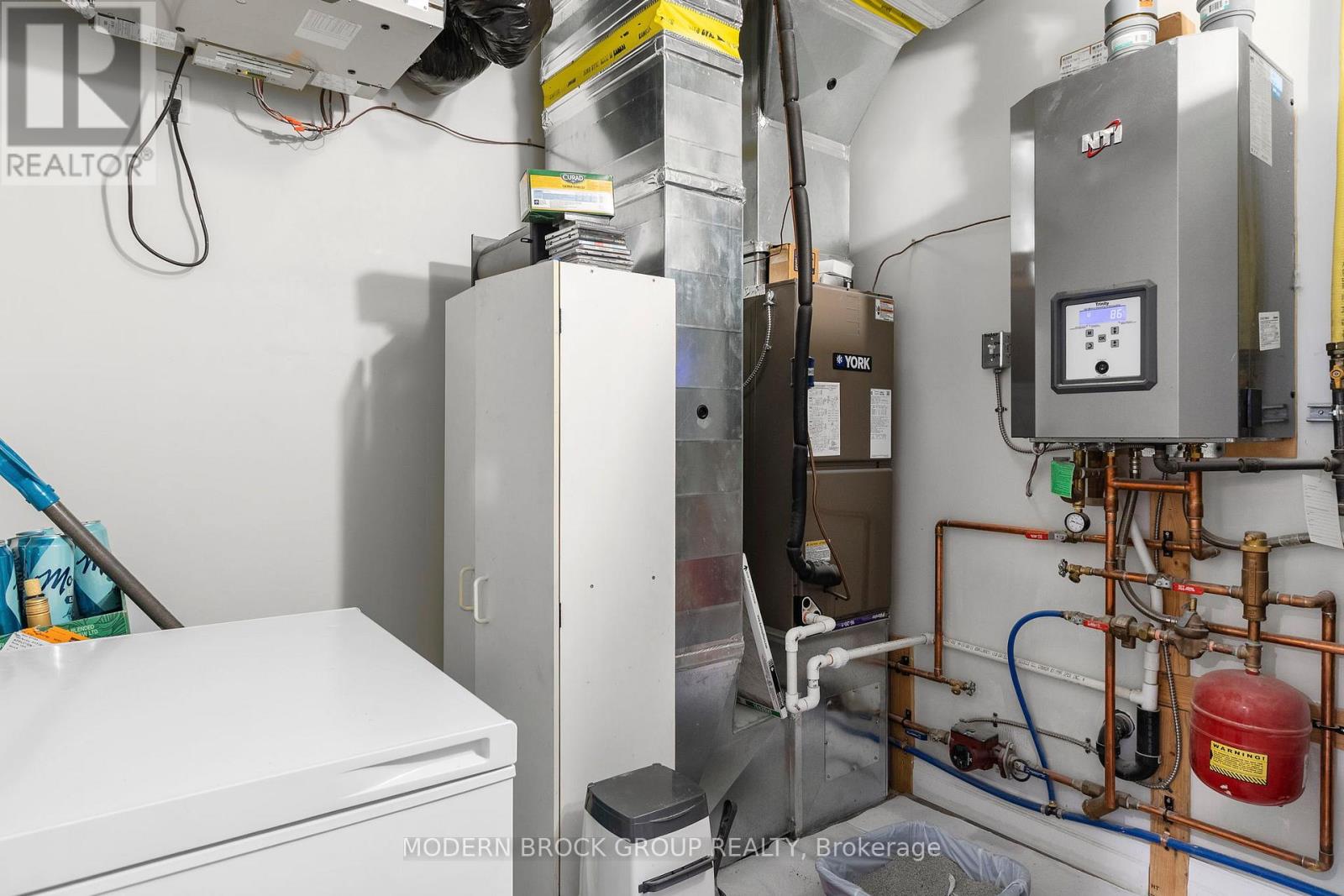 103 - 1109 Millwood Avenue, Brockville, Ontario  K6V 0C7 - Photo 30 - X12888912