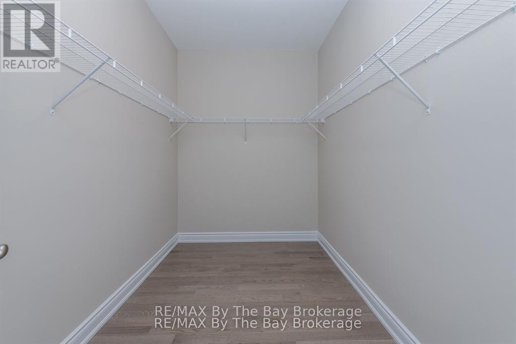 3 Periwinkle Road, Springwater, Ontario  L9X 2E2 - Photo 18 - S12888928