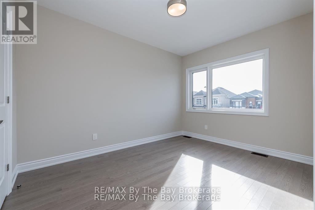 3 Periwinkle Road, Springwater, Ontario  L9X 2E2 - Photo 21 - S12888928