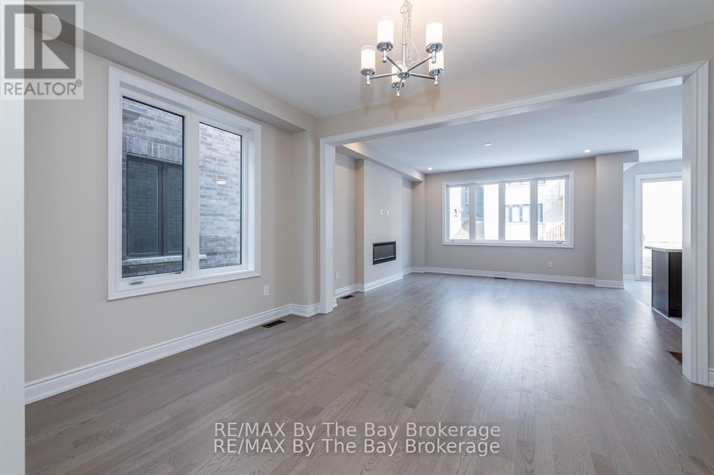 3 Periwinkle Road, Springwater, Ontario  L9X 2E2 - Photo 7 - S12888928