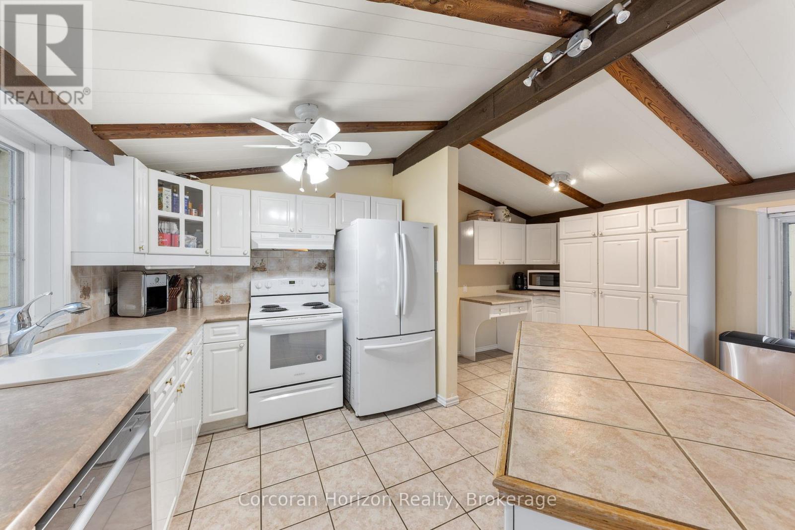 112 Heath Valley Trail, Georgian Bay (Baxter), Ontario  L0K 1S0 - Photo 17 - X12888998