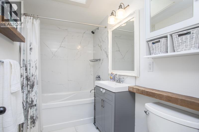 1112 Fourth Avenue, New Westminster, British Columbia  V3M 1T5 - Photo 24 - R3099918