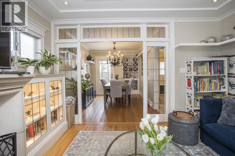 1112 Fourth Avenue, New Westminster, British Columbia  V3M 1T5 - Photo 7 - R3099918