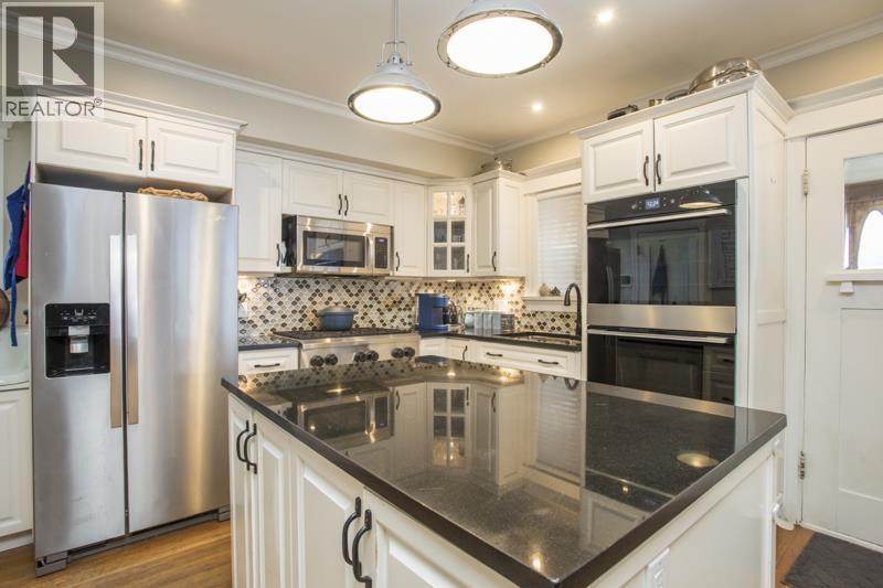 1112 Fourth Avenue, New Westminster, British Columbia  V3M 1T5 - Photo 10 - R3099918