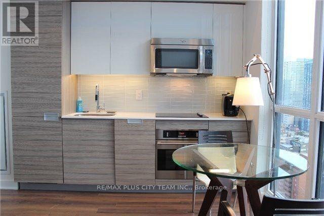 2509 - 210 Simcoe Street, Toronto, Ontario  M5T 0A9 - Photo 4 - C12888940