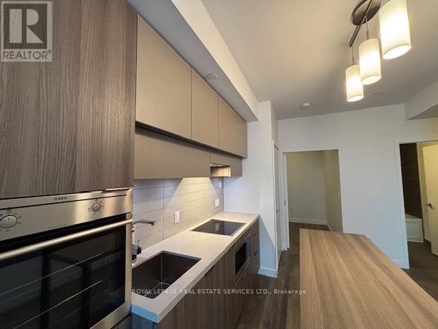 4112 - 8 EGLINTON AVENUE E, Toronto, Ontario