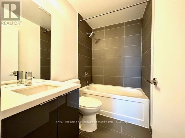 4112 - 8 Eglinton Avenue E, Toronto, Ontario  M4P 0C1 - Photo 2 - C12888984