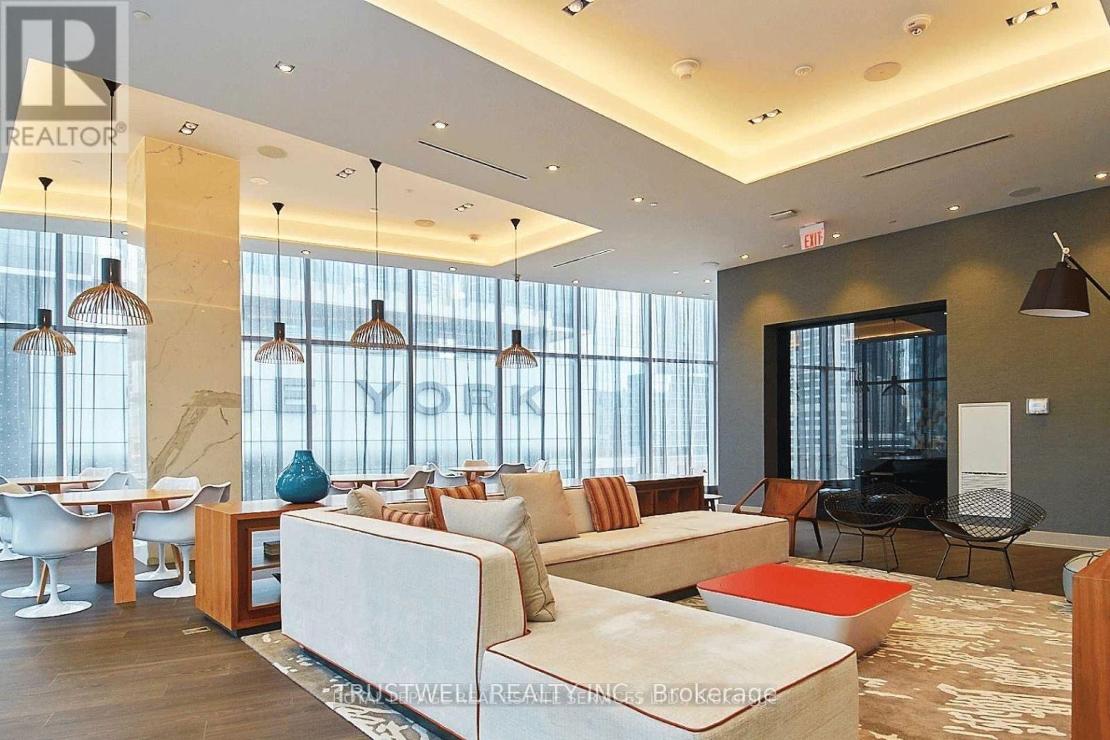 3601 - 8 The Esplanade, Toronto, Ontario  M5E 0A6 - Photo 23 - C12889008