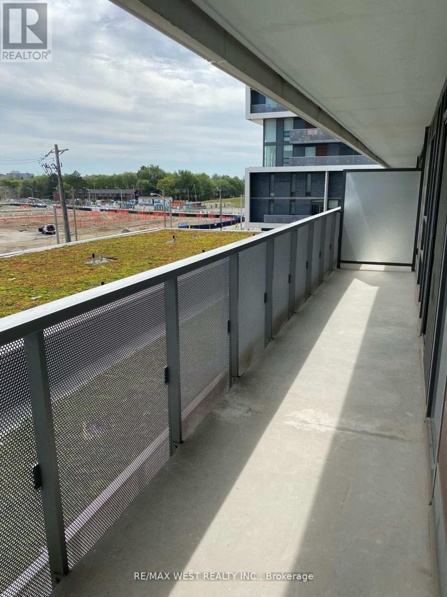 120 Varna Drive, Toronto, Ontario  M6A 2M1 - Photo 7 - C12889044