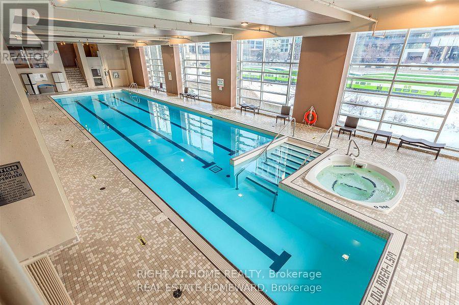 2305 - 397 Front Street W, Toronto, Ontario  M5V 3S1 - Photo 8 - C12889056