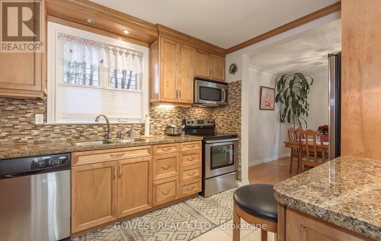 56 Panmure Crescent, Toronto, Ontario  M1K 4Y6 - Photo 16 - E12888956