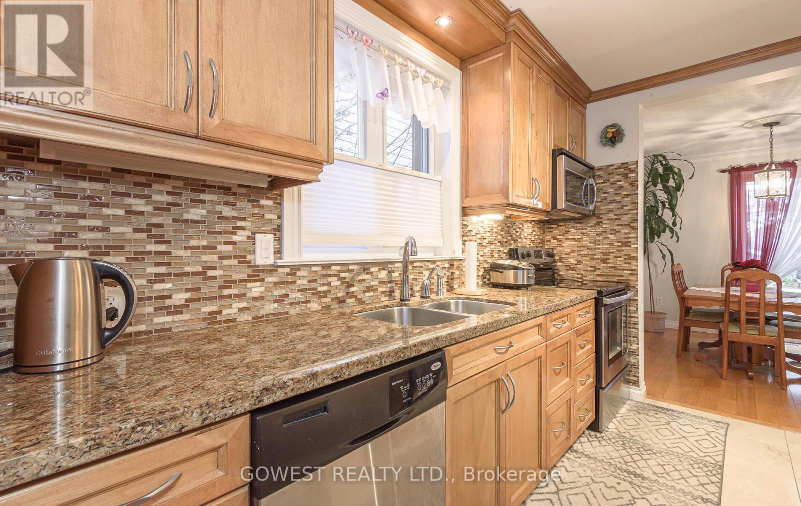 56 Panmure Crescent, Toronto, Ontario  M1K 4Y6 - Photo 17 - E12888956