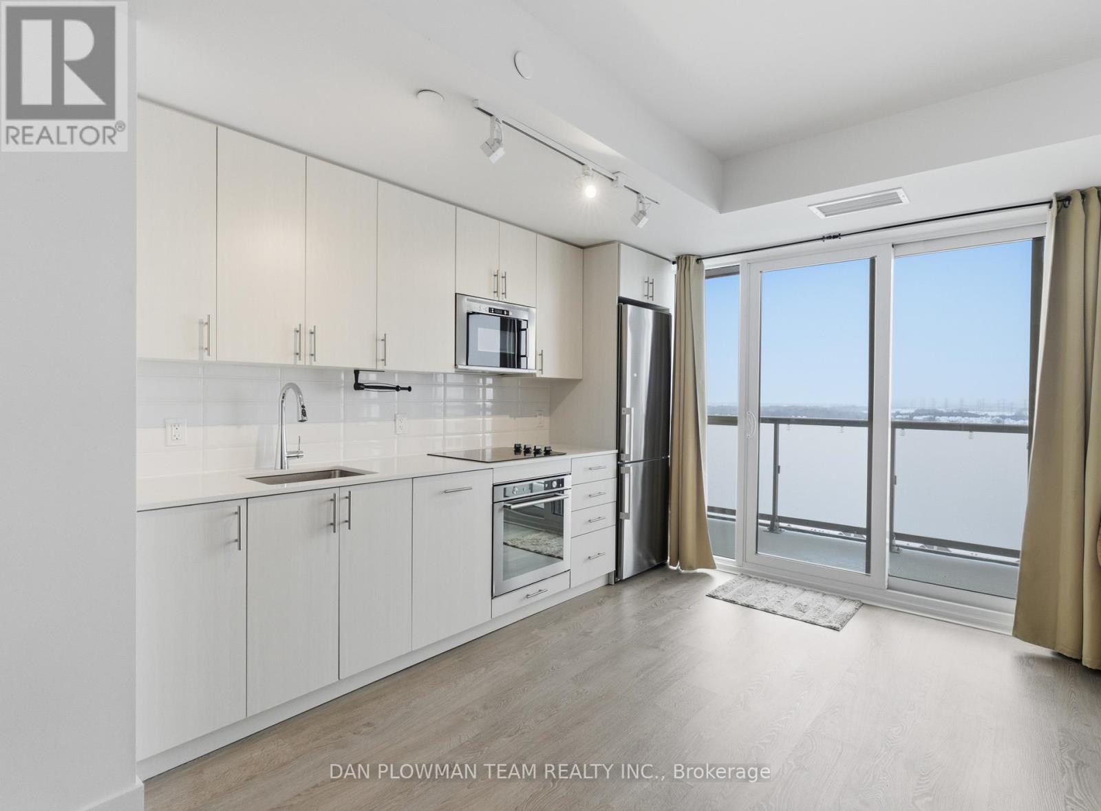 1121 - 2550 SIMCOE STREET N, Oshawa, Ontario