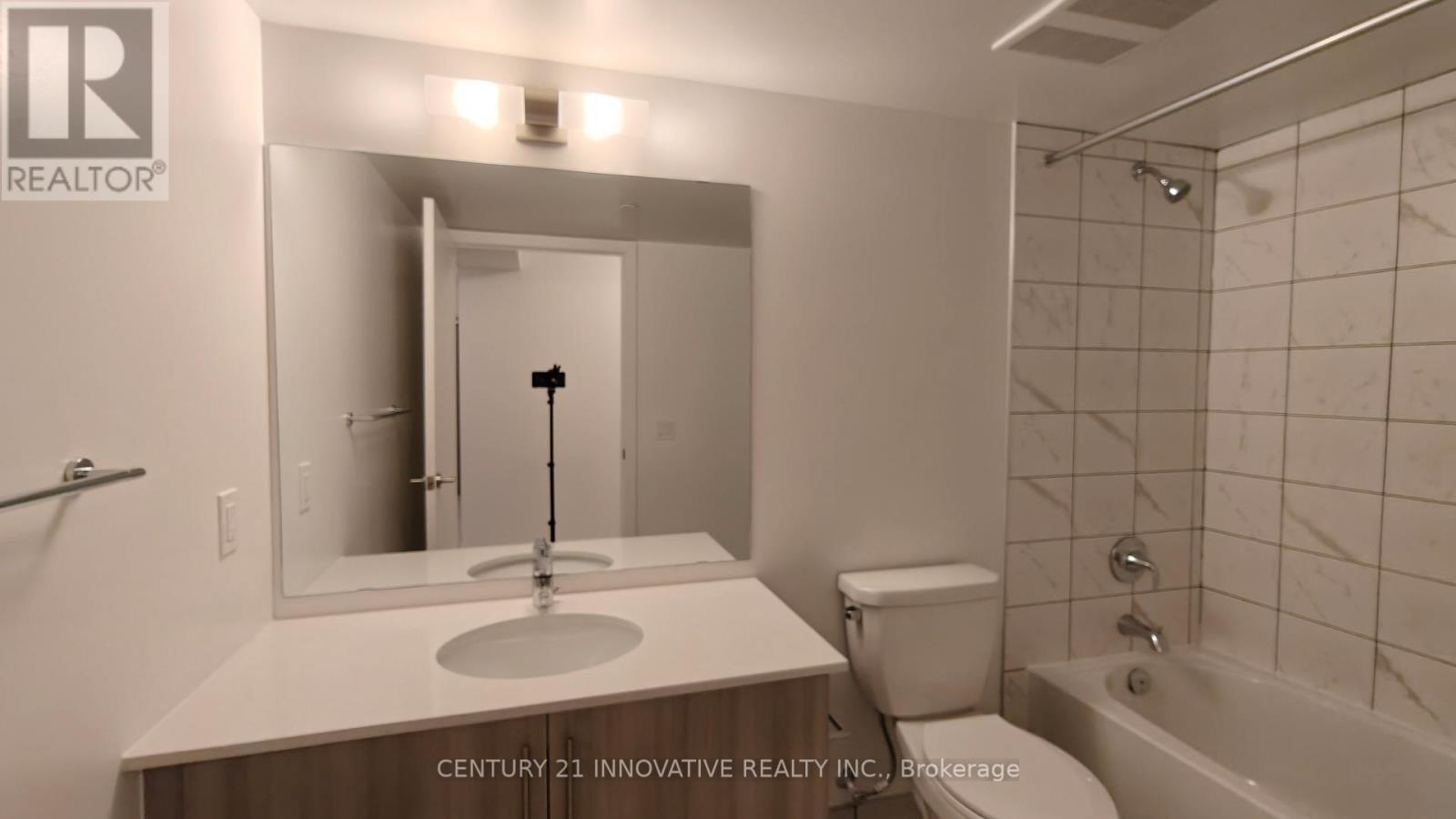 710 - 1010 Sandy Beach Road, Pickering, Ontario  L1W 3V9 - Photo 17 - E12889002