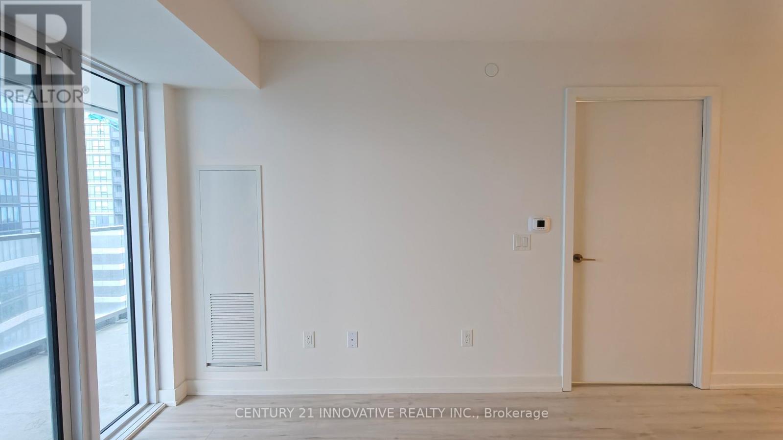 710 - 1010 Sandy Beach Road, Pickering, Ontario  L1W 3V9 - Photo 8 - E12889002