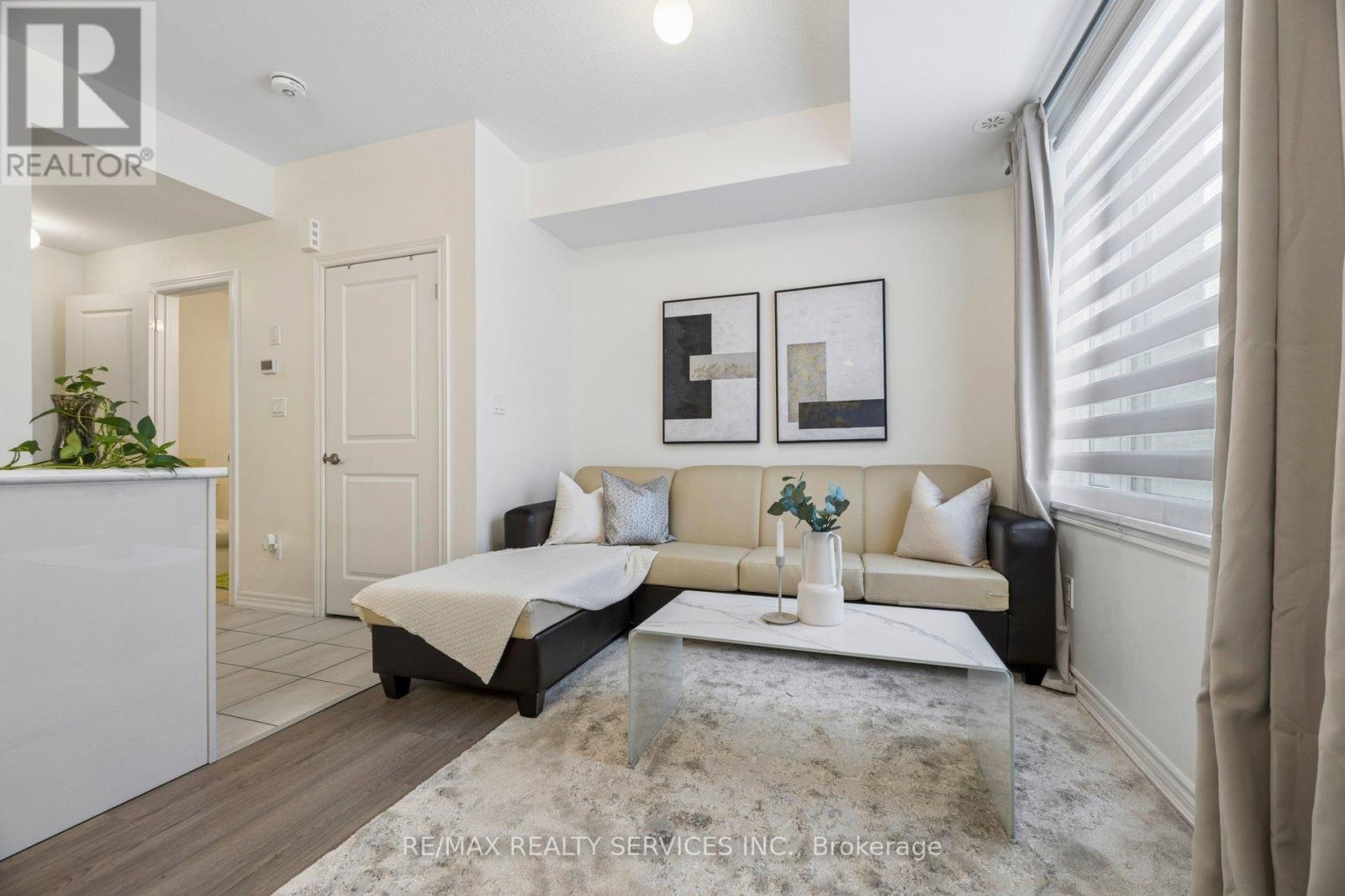 2564 Ladyfern Crossing, Pickering, Ontario  L1X 0E6 - Photo 6 - E12889034