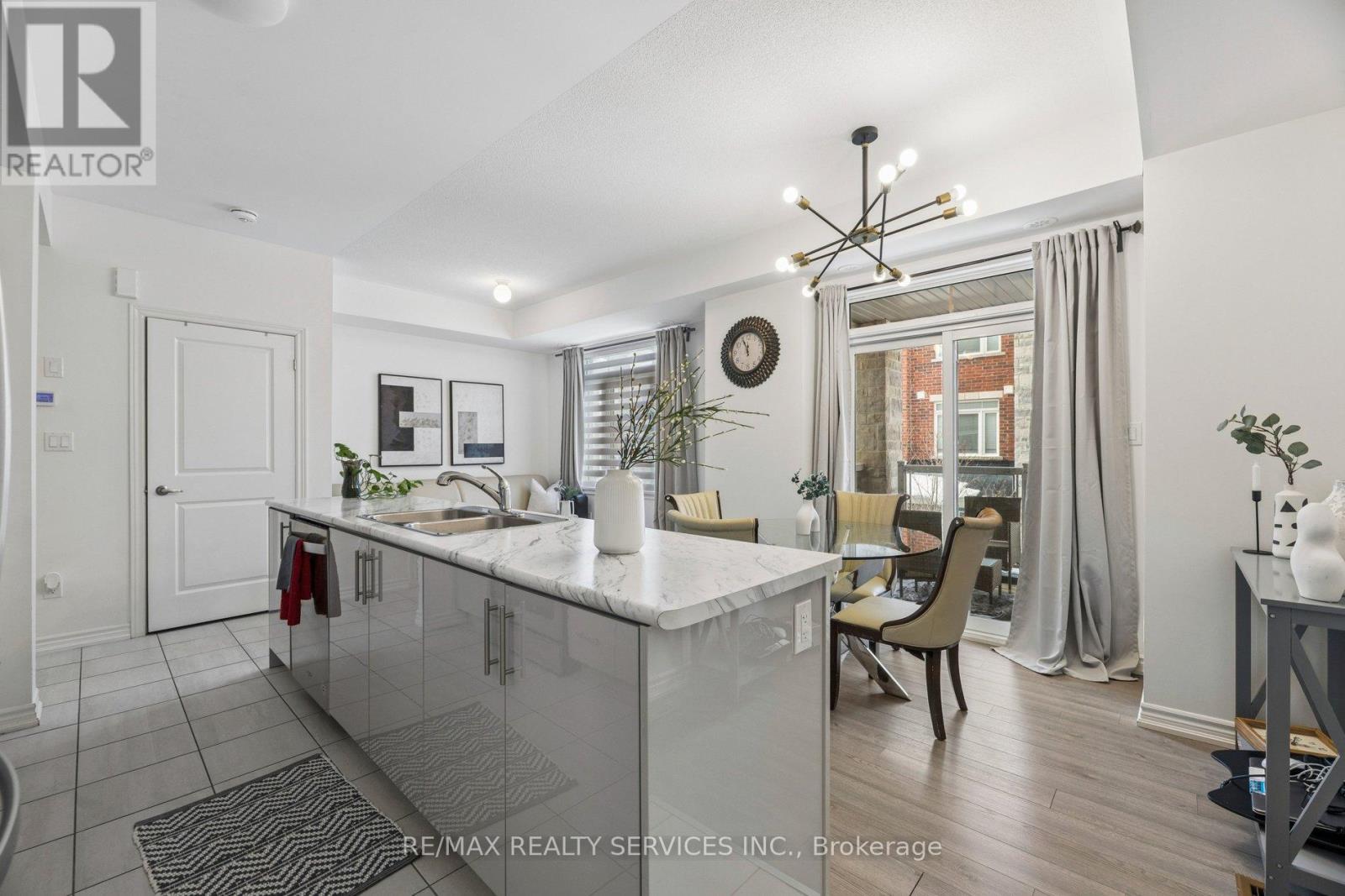 2564 Ladyfern Crossing, Pickering, Ontario  L1X 0E6 - Photo 9 - E12889034