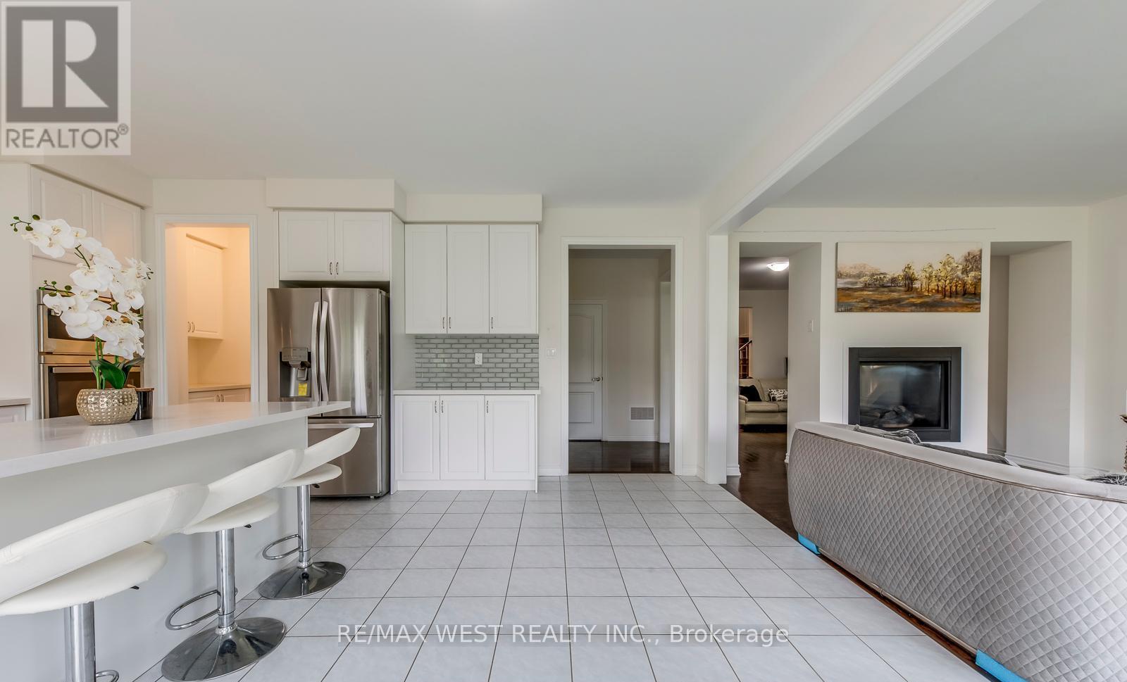 286 Danny Wheeler Boulevard, Georgina (Keswick North), Ontario  L4P 0J9 - Photo 16 - N12888900