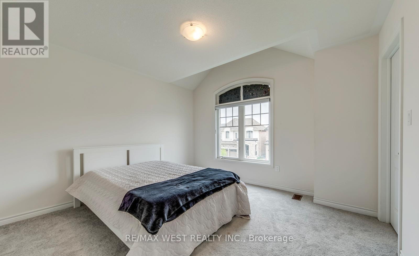 286 Danny Wheeler Boulevard, Georgina (Keswick North), Ontario  L4P 0J9 - Photo 46 - N12888900