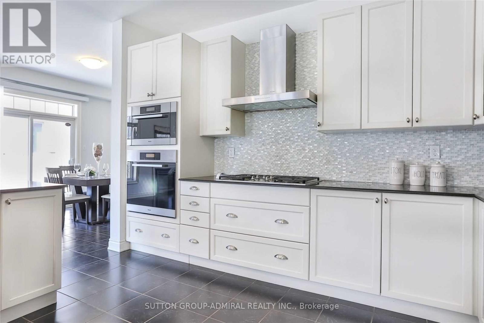 112 William Bartlett Drive, Markham, Ontario  L6C 0R4 - Photo 12 - N12888934