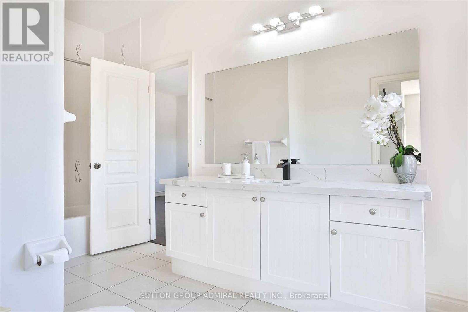 112 William Bartlett Drive, Markham, Ontario  L6C 0R4 - Photo 34 - N12888934