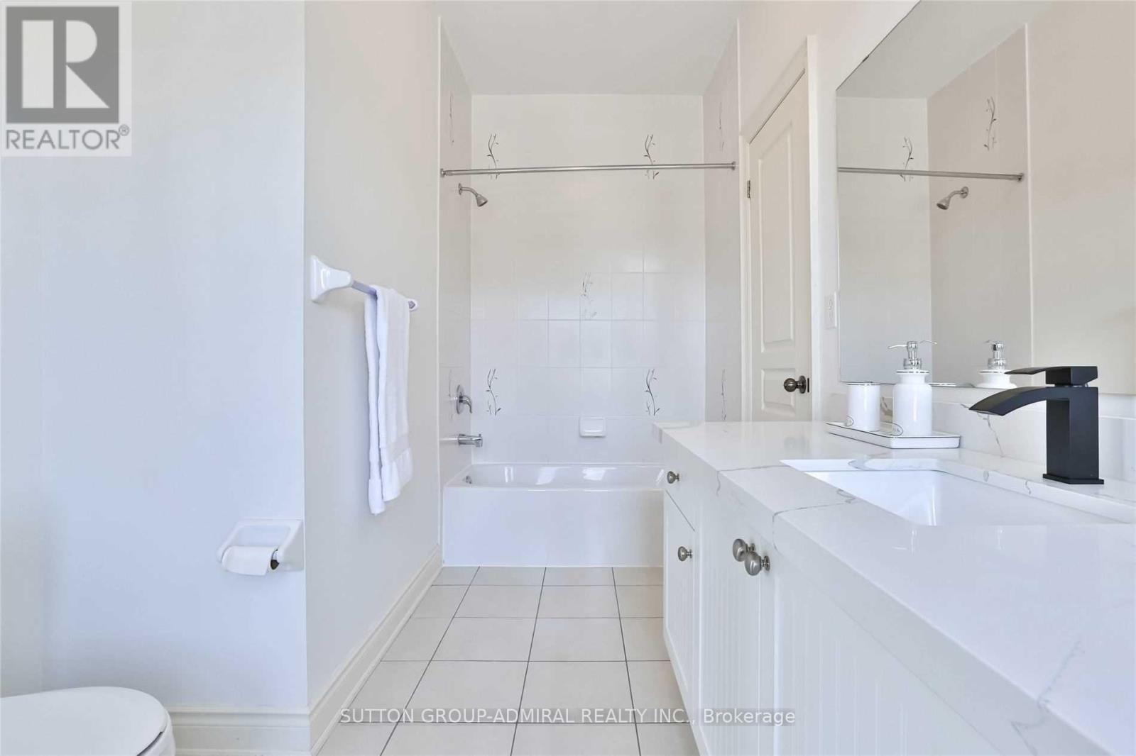 112 William Bartlett Drive, Markham, Ontario  L6C 0R4 - Photo 35 - N12888934