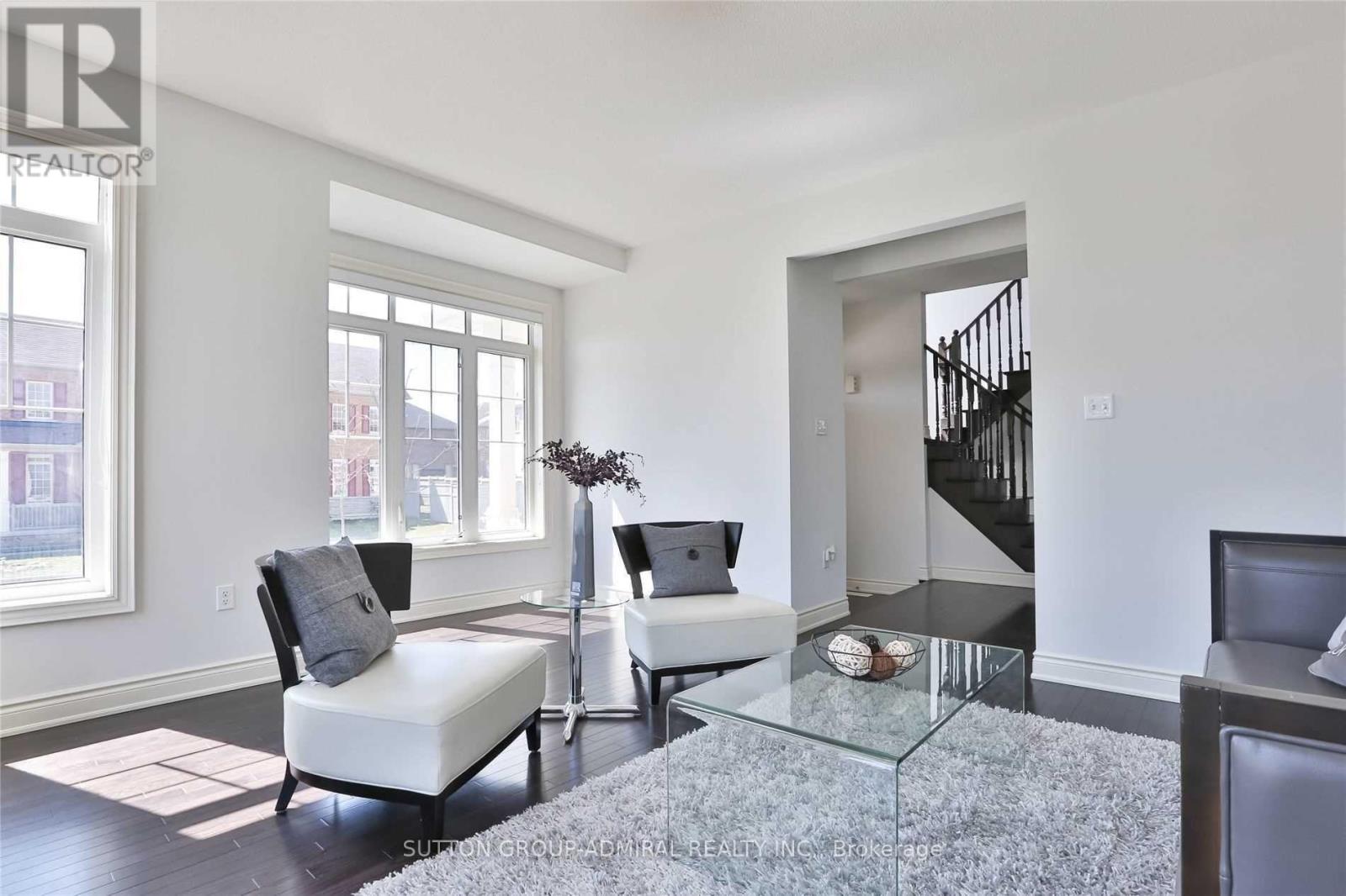 112 William Bartlett Drive, Markham, Ontario  L6C 0R4 - Photo 5 - N12888934