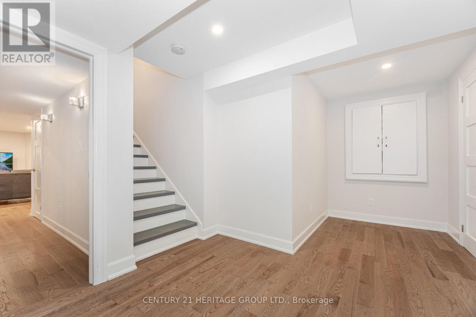 6 Vitlor Drive, Richmond Hill, Ontario  L4E 3W3 - Photo 33 - N12889016