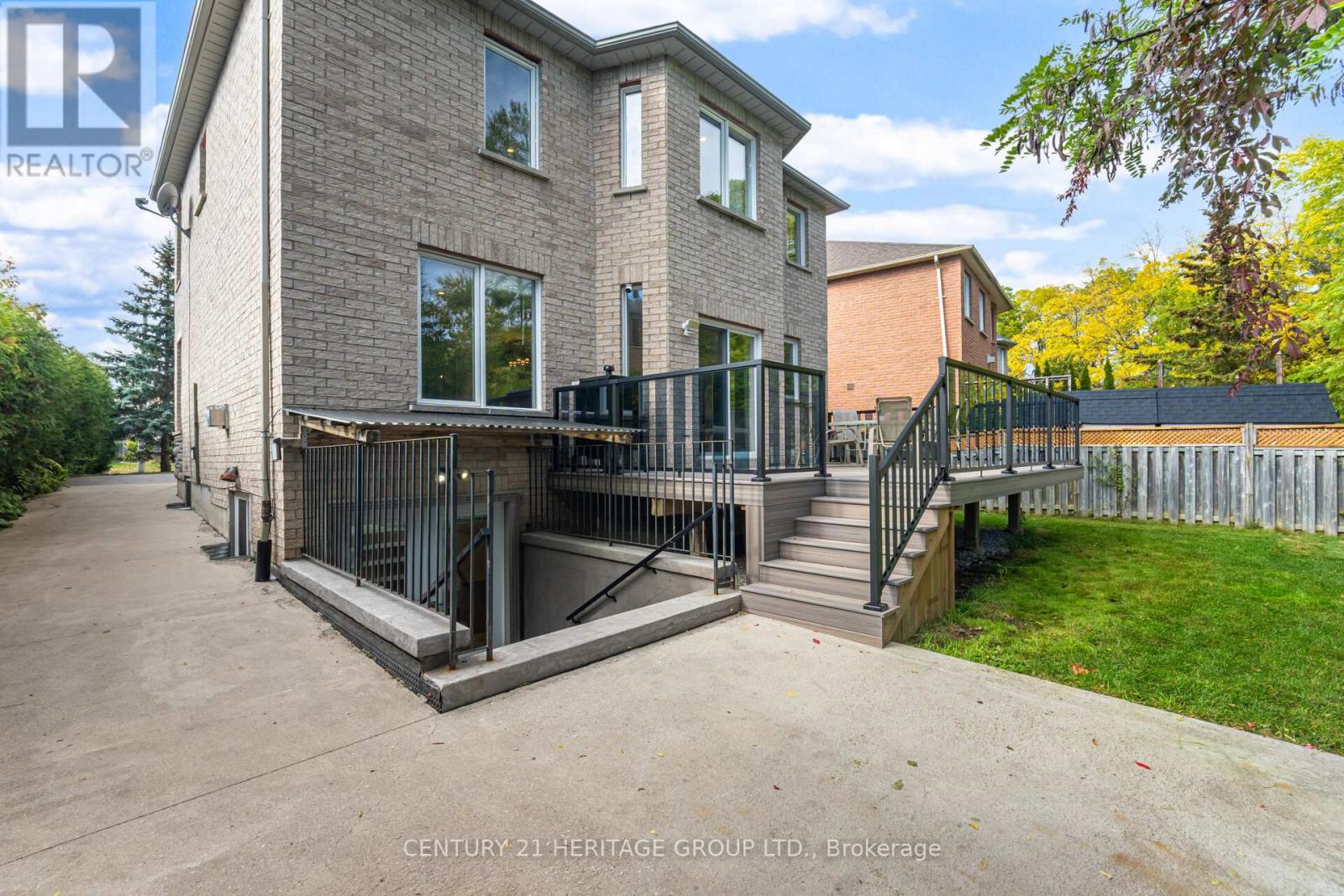 6 Vitlor Drive, Richmond Hill, Ontario  L4E 3W3 - Photo 41 - N12889016