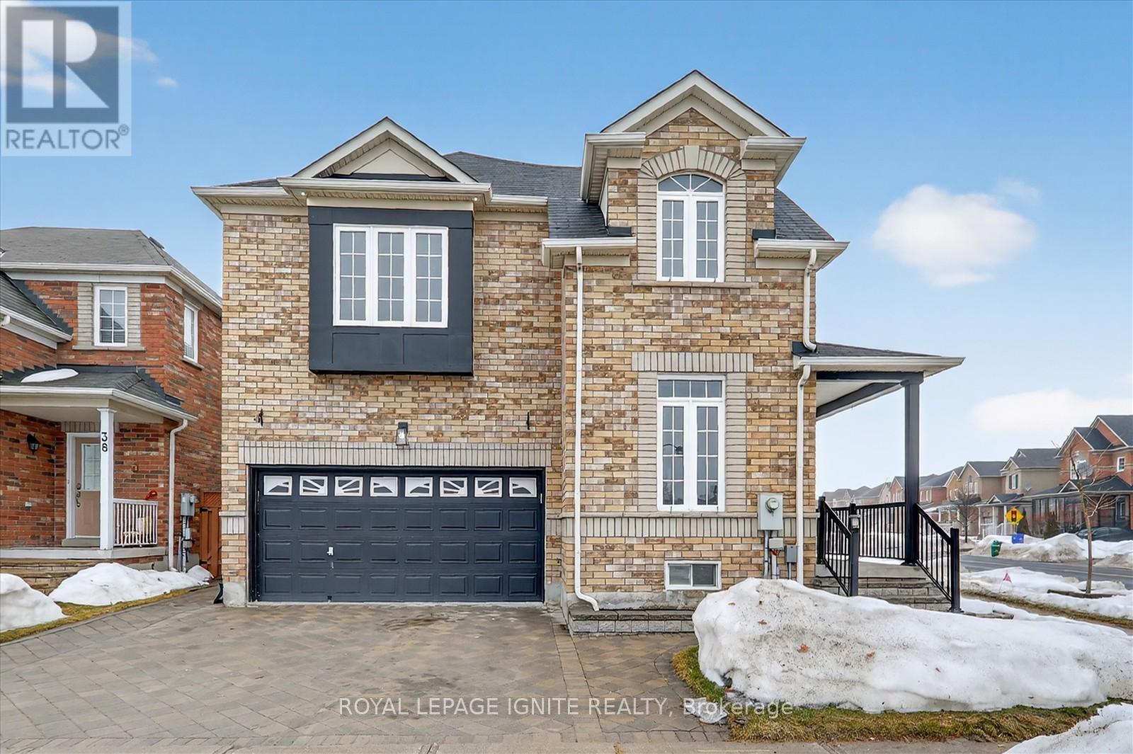 66 Alfred Paterson Drive, Markham, Ontario  L6E 1J5 - Photo 2 - N12889090