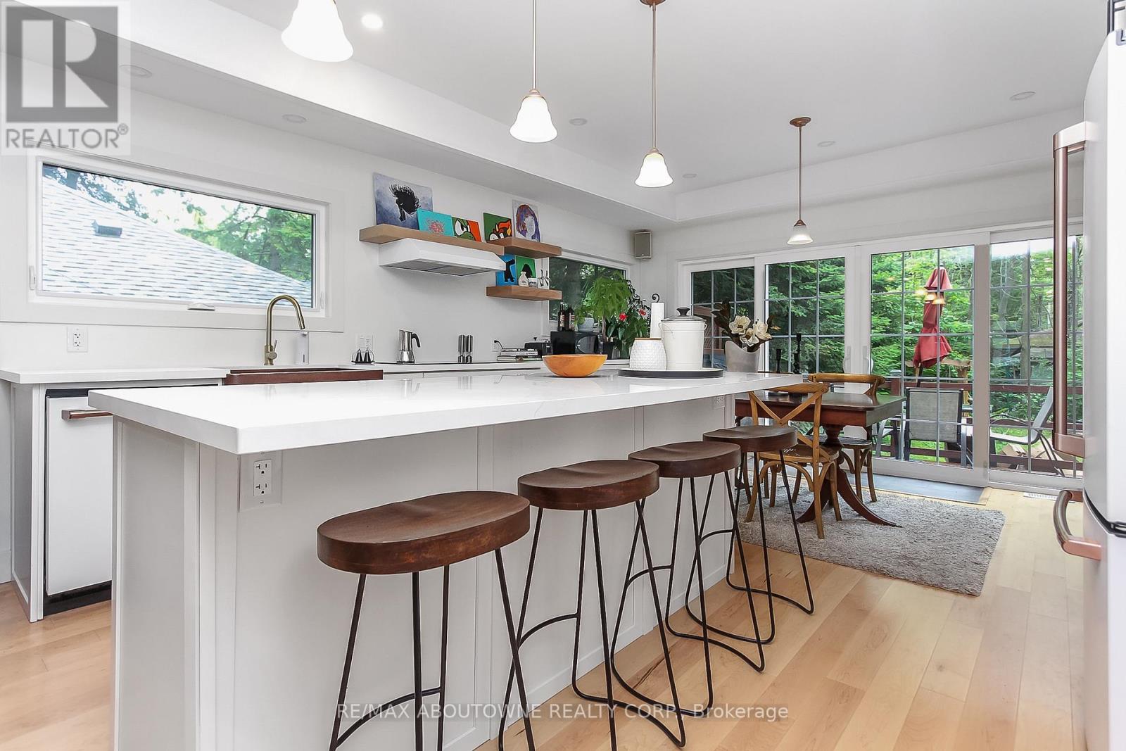 12 49th Street N, Wasaga Beach, Ontario  L9Z 1Y1 - Photo 10 - S12852310