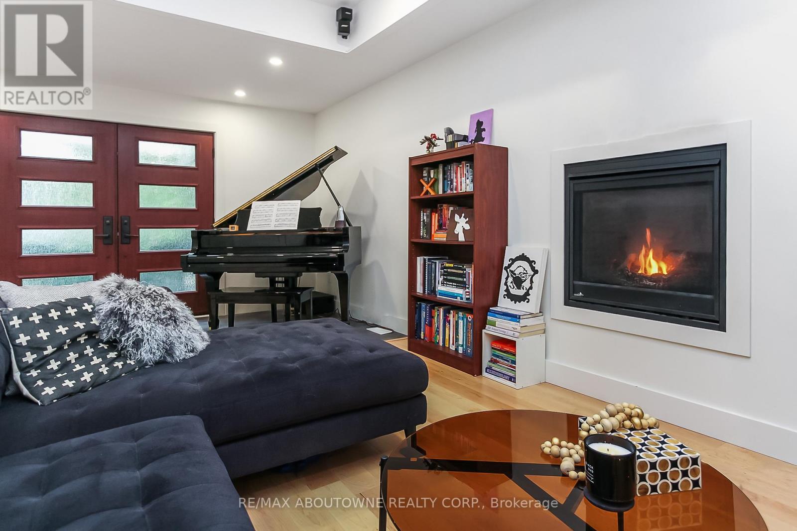 12 49th Street N, Wasaga Beach, Ontario  L9Z 1Y1 - Photo 5 - S12852310