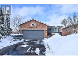 10 ST. BRUNO'S CIRCLE, Barrie, Ontario