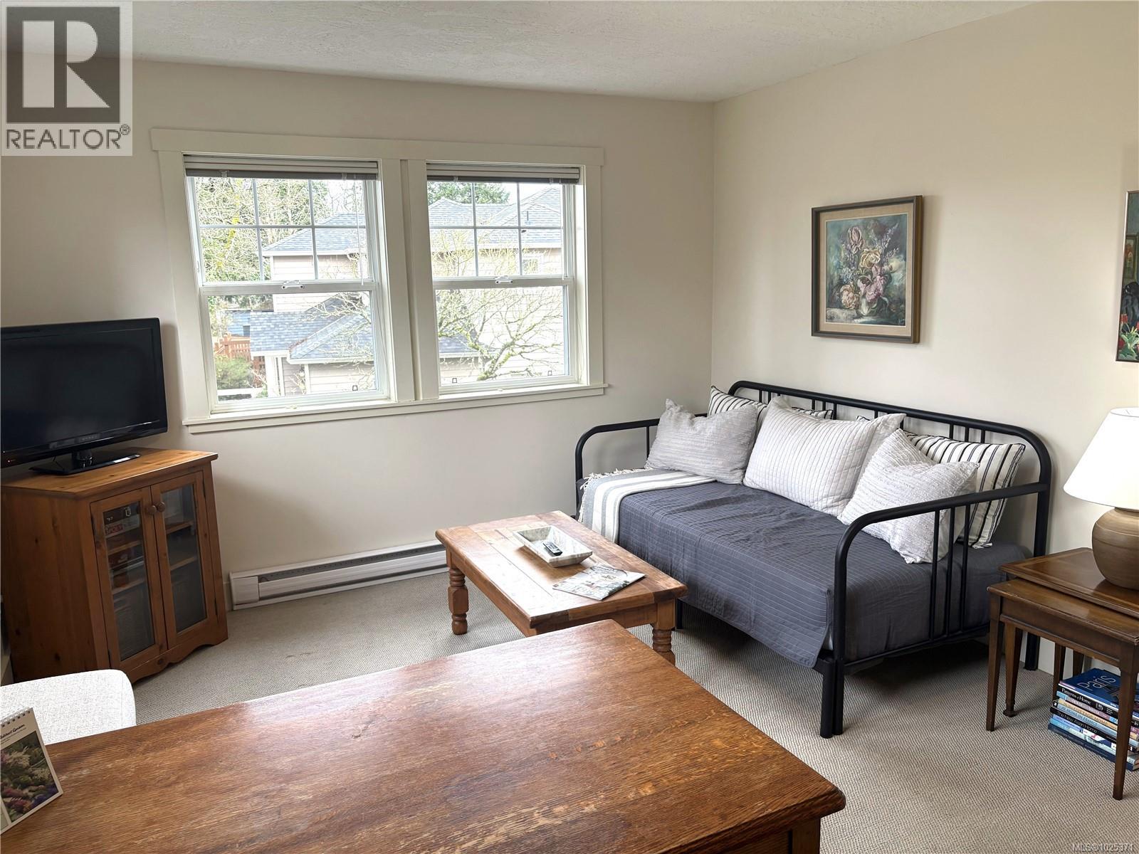 12 4530 Pipeline Rd, Saanich, British Columbia  V8Z 7Y6 - Photo 17 - 1025371